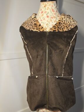 Chico's Faux Suede Zip-Front Ava Vest with Leopard Collar